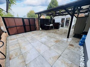 Photo 16- click for photo gallery